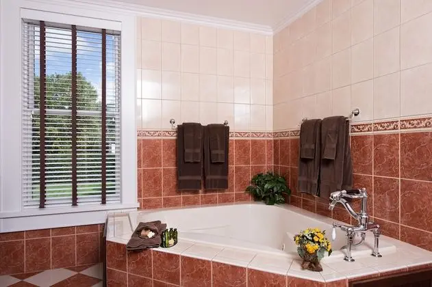 The Rosemary, Private Bathroom with Jetted Tub