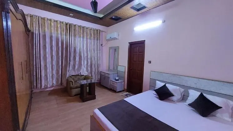 Deluxe Tek Büyük Yataklı Oda
