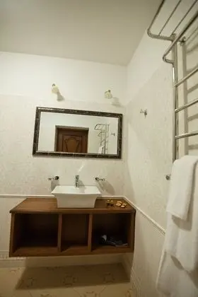Comfort Tek Büyük veya İki Ayrı Yataklı Oda