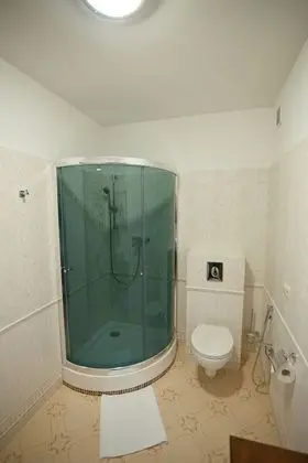 Comfort Tek Büyük veya İki Ayrı Yataklı Oda