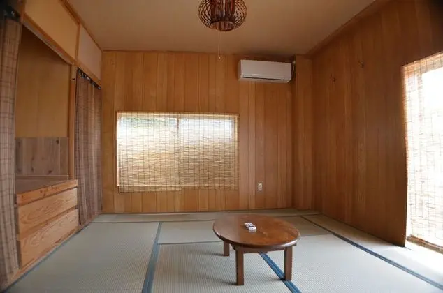 Traditional Oda, Sigara İçilmez, Avlu Manzaralı (Japanese-Style, 4 Persons, with snack)