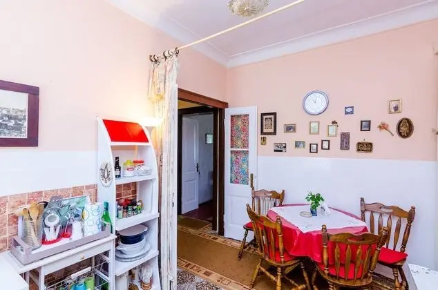 Apart Daire (Two Bedroom Apartment with Garden)
