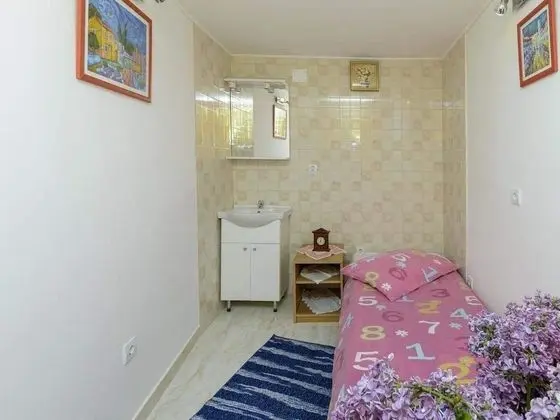 Tek Kişilik Oda, Ortak Banyo