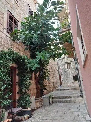 Üç Kişilik Oda (Comfort Triple Room)