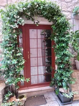 Üç Kişilik Oda (Comfort Triple Room)