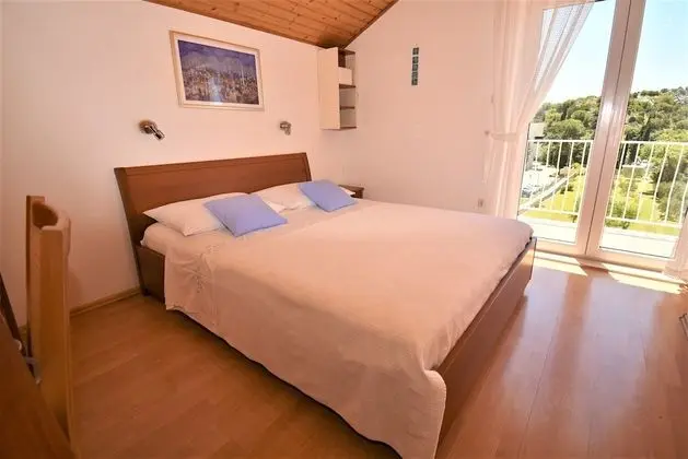 Apart Daire, 2 Yatak Odası, Teras, Bahçe Manzaralı