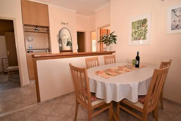 Apart Daire, 2 Yatak Odası, Teras, Bahçe Manzaralı