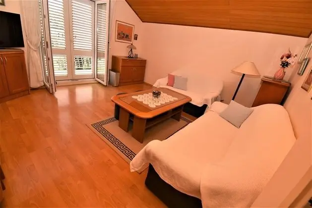 Apart Daire, 2 Yatak Odası, Teras, Bahçe Manzaralı