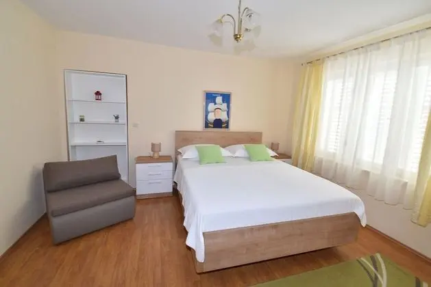 Stüdyo, Teras, Bahçe Manzaralı