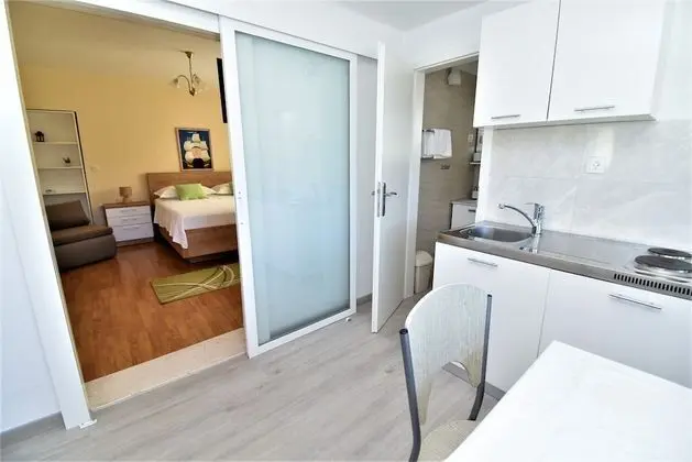 Stüdyo, Teras, Bahçe Manzaralı