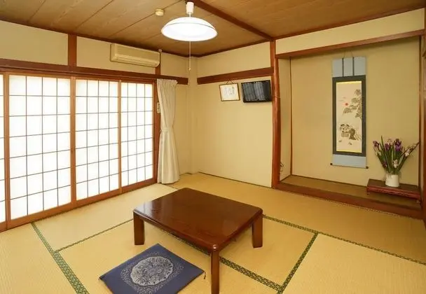 Traditional Oda (Japanese Style, For 3 Adults)