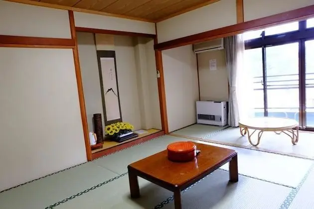 Traditional Oda (Japanese Style, for 4 Adults)