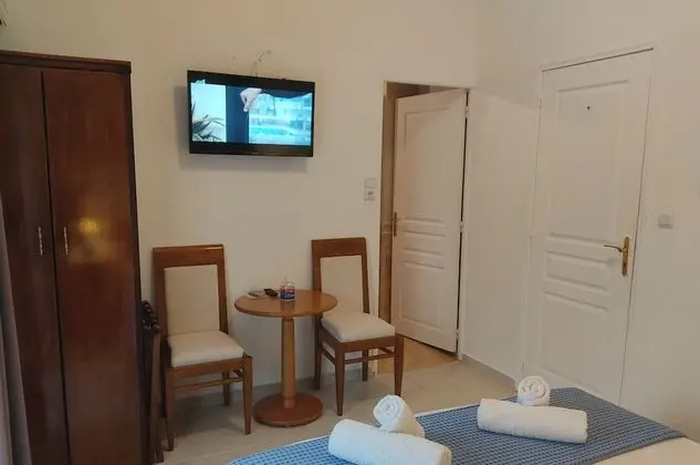 Classic Tek Büyük Yataklı Oda (Art room 5)