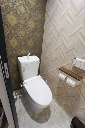 Ortak Ranzalı Oda, Sadece kadınlar için