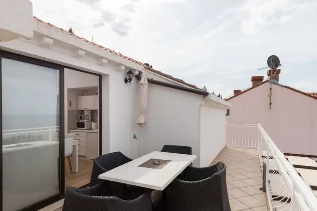 Apart Daire, 2 Yatak Odası, Balkon, Deniz Manzaralı