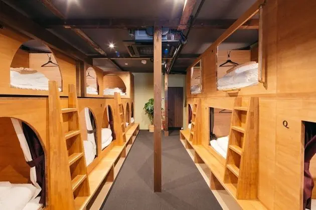 Ortak Ranzalı Oda, Karma Ranzalı Oda