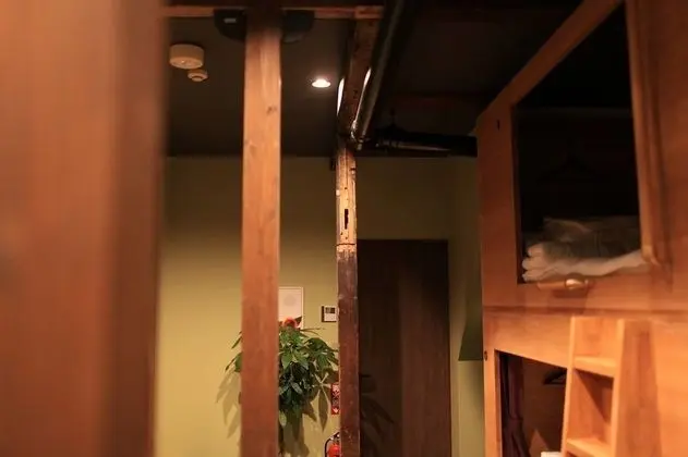 Ortak Ranzalı Oda, Karma Ranzalı Oda