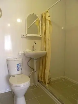 Standard Üç Kişilik Oda, Bahçe Manzaralı