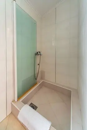 Standard Üç Kişilik Oda, Deniz Manzaralı