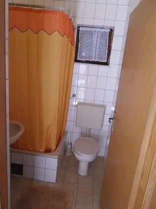 Economy Tek Büyük veya İki Ayrı Yataklı Oda