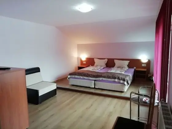 Deluxe Tek Büyük veya İki Ayrı Yataklı Oda, Balkon, Dağ Manzaralı