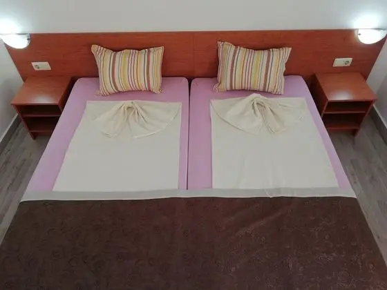 Deluxe Tek Büyük veya İki Ayrı Yataklı Oda, Balkon, Dağ Manzaralı