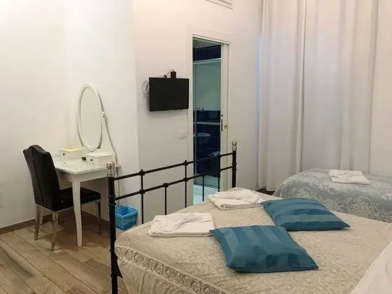 Traditional Üç Kişilik Oda