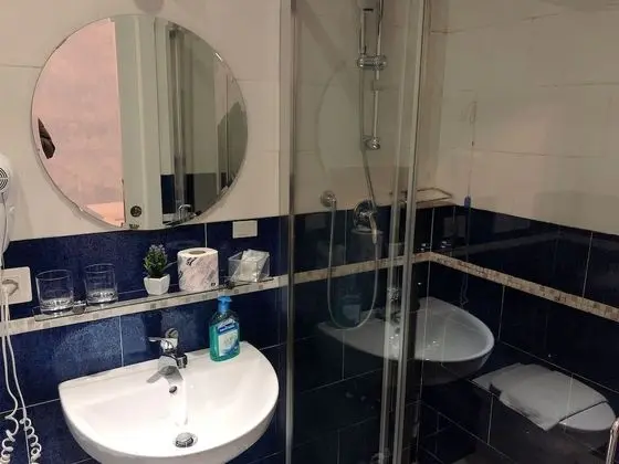 Traditional Üç Kişilik Oda