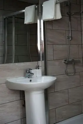 Tek Büyük Yataklı Oda, Özel Banyo