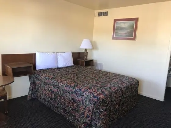 Bir Queen-Size Yataklı Oda (Sigara İçilmez)