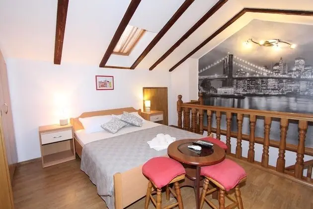 Tek Büyük Yataklı Oda, 1 Büyük (Queen) Boy Yatak (2nd Floor)