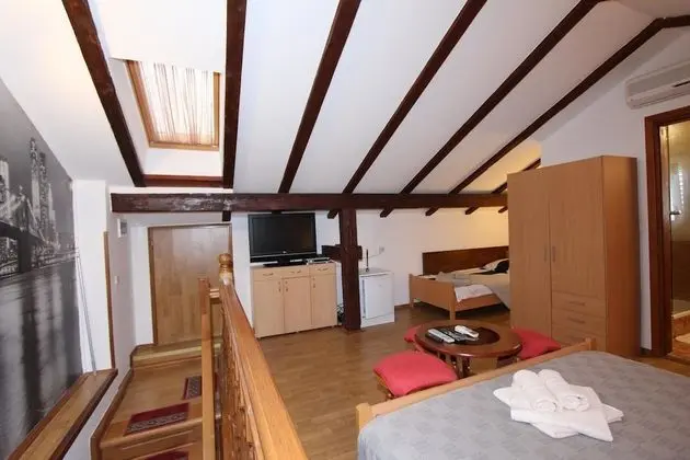 Tek Büyük Yataklı Oda, 1 Büyük (Queen) Boy Yatak (2nd Floor)