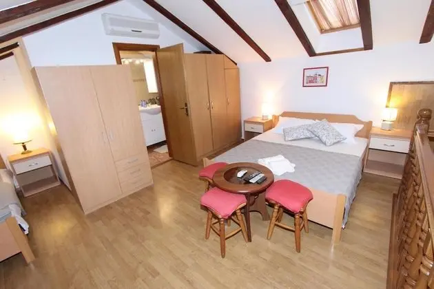 Tek Büyük Yataklı Oda, 1 Büyük (Queen) Boy Yatak (2nd Floor)