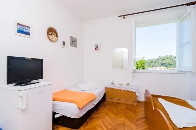 Tek Büyük Yataklı Oda (Double Room)