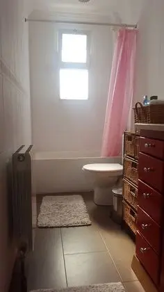 Standard Tek Büyük Yataklı Oda, Ortak Banyo