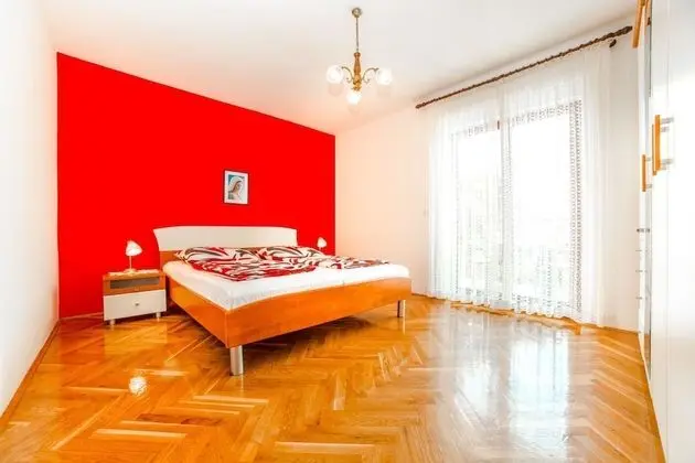 Apart Daire, 1 En Büyük (King) Boy Yatak