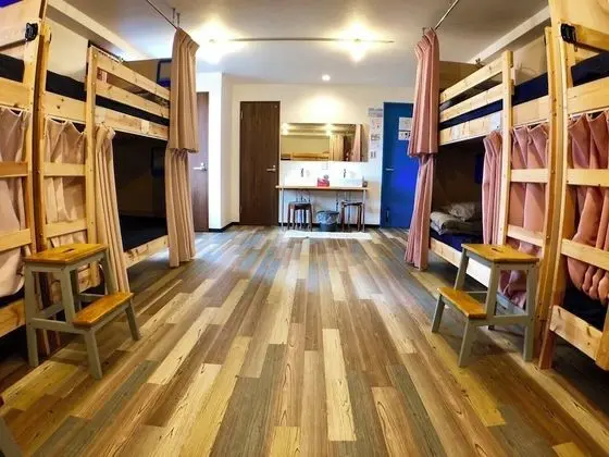Ortak Ranzalı Oda, Sadece kadınlar için ( 2F )