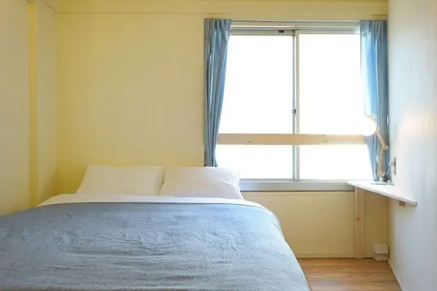 Tek Büyük Yataklı Oda, Ortak Banyo