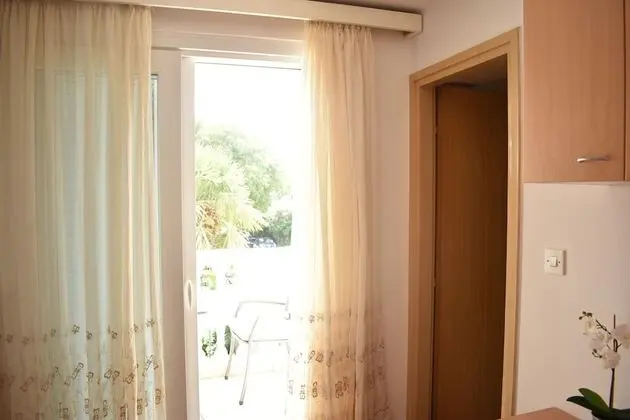 Tek Büyük Yataklı Oda, Balkon