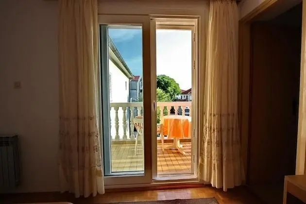 Tek Büyük Yataklı Oda, Balkon