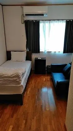 Ev