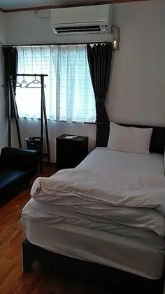 Ev