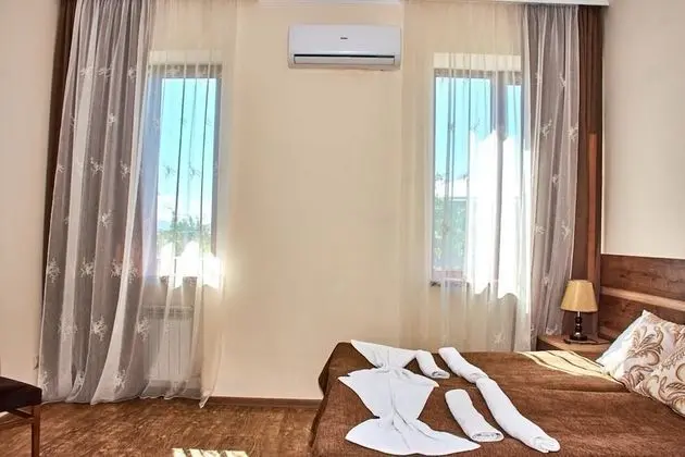 Comfort Üç Kişilik Oda, Şehir Manzaralı