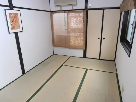 Ev (Private Vacation)