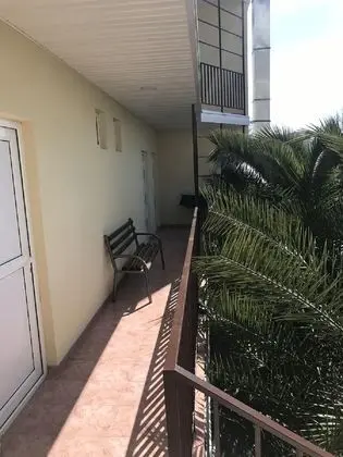 Standard Üç Kişilik Oda (Shared Balcony)