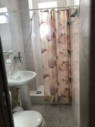 Standard Üç Kişilik Oda (Shared Balcony)