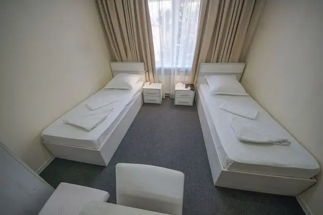 Comfort Tek Büyük veya İki Ayrı Yataklı Oda