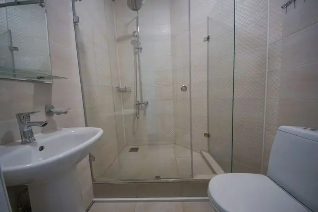 Comfort Tek Büyük veya İki Ayrı Yataklı Oda