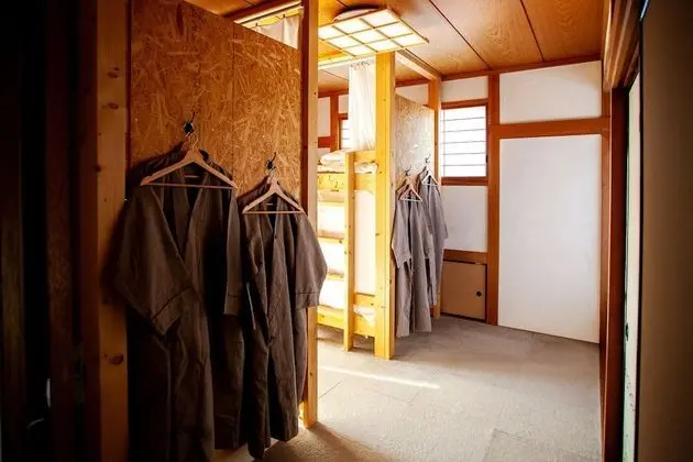 Dört Kişilik Oda, Sigara İçilmez, Balkon (B)