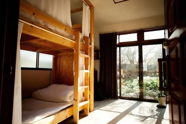 Dört Kişilik Oda, Sigara İçilmez, Balkon (B)